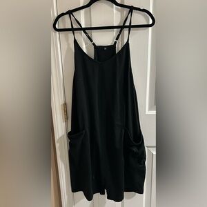 Women’s romper (with pockets!)